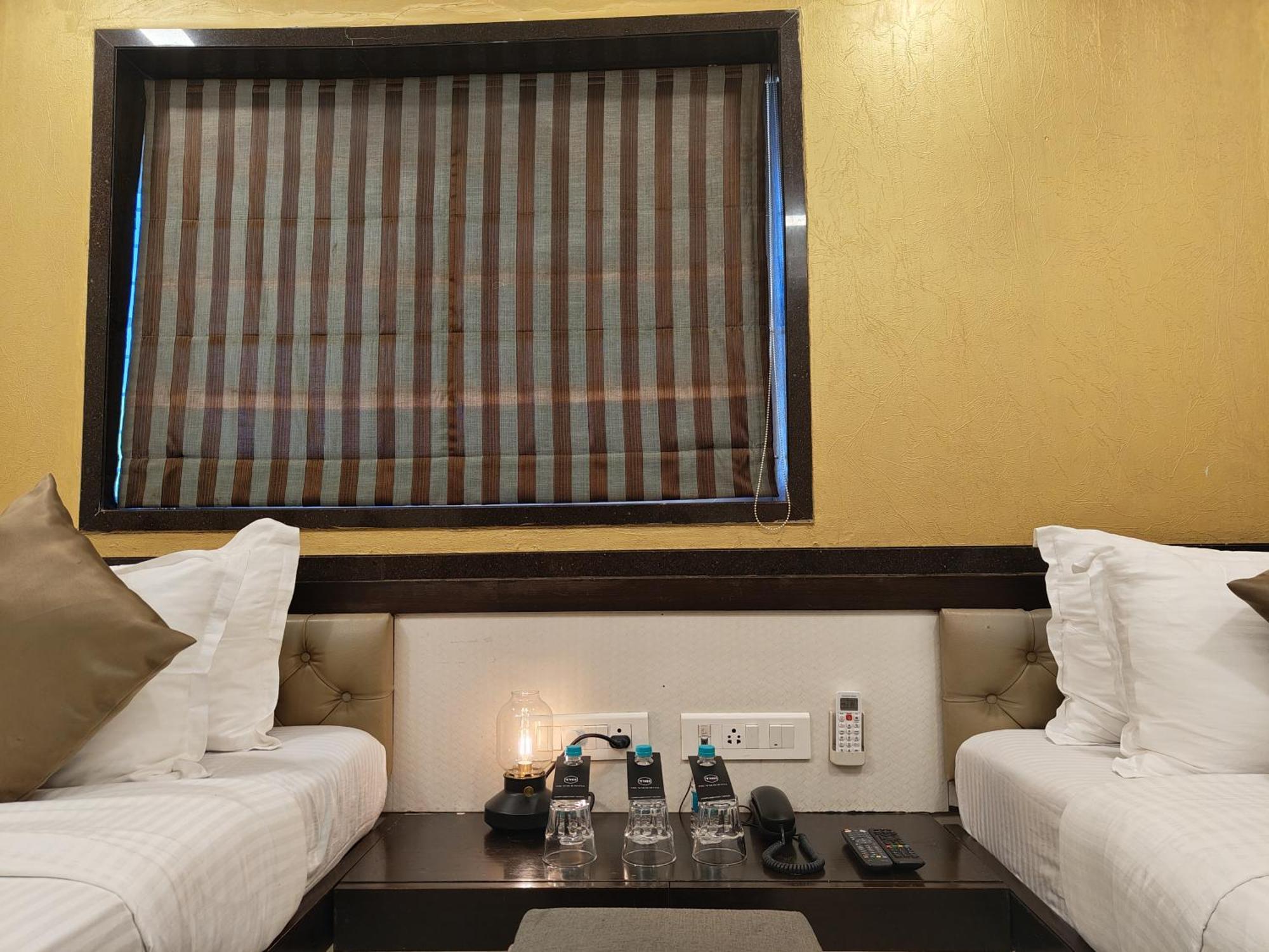 The Majlis Hotel - Colaba Bombaj Exteriér fotografie