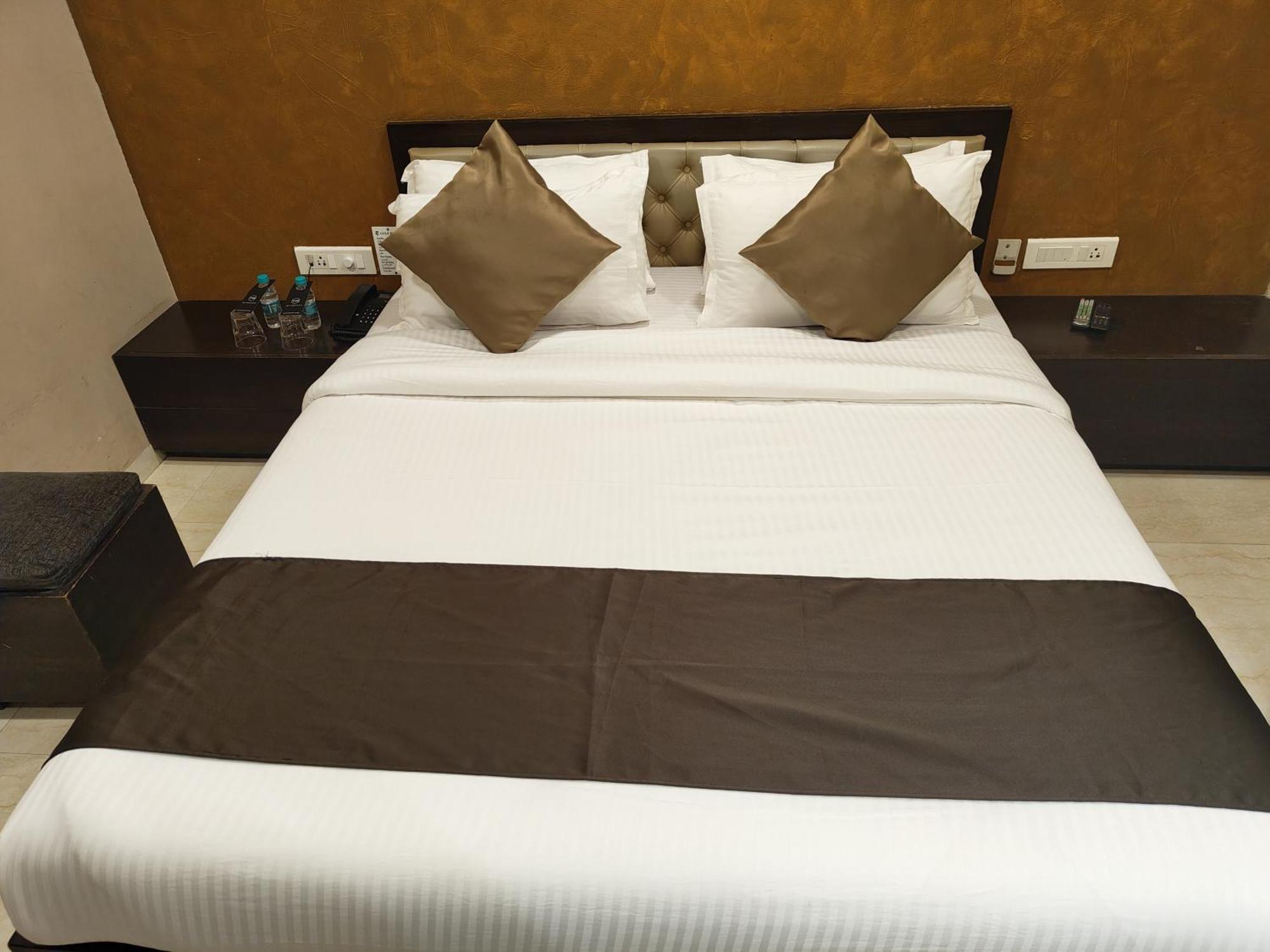 The Majlis Hotel - Colaba Bombaj Exteriér fotografie