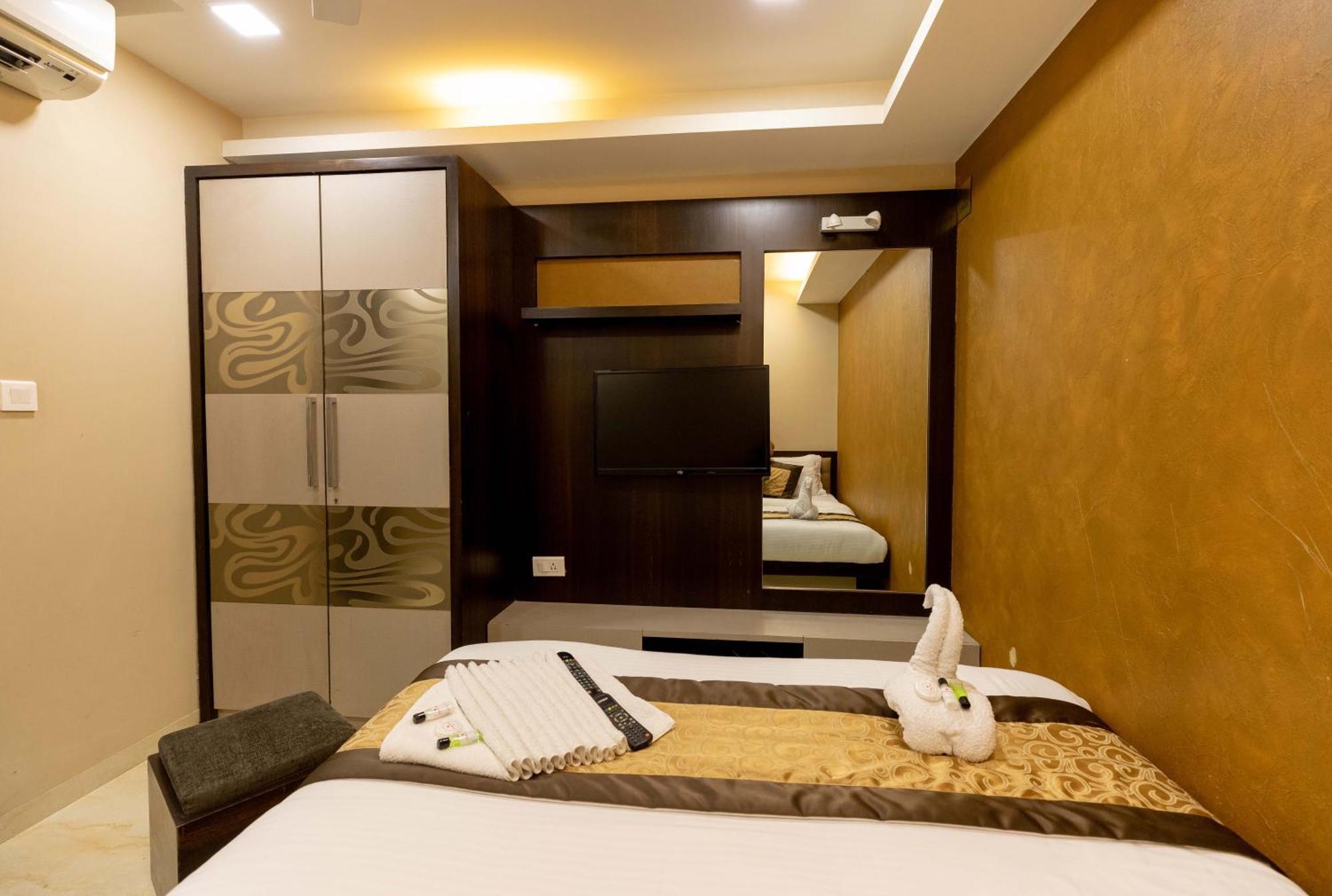 The Majlis Hotel - Colaba Bombaj Exteriér fotografie